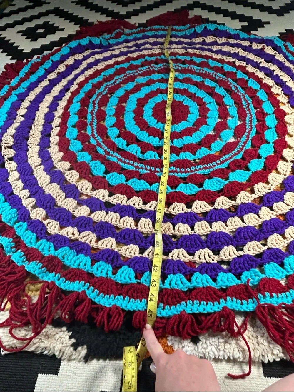 Circle, granny blanket!!